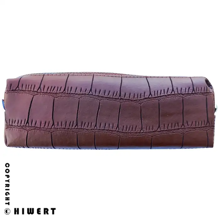 جامدادی طرح چرم کروکودیلی تک زیپ، یک جامدادی شیک (چرم مصنوعی) با دوخت باکیفیت، بهترین انتخاب برای دانشجویان، خرید از های ورت.