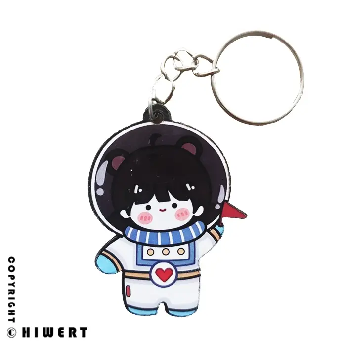 خرید جاکلیدی چوبی طرح دختر فضانورد با قیمت اقتصادی از های‌ورت. سبک، مقاوم، مناسب هدیه، آویز کیف و کلید